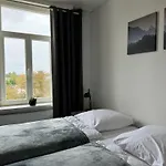 아파트 Moderne 4 Mit Bergblick Stadtzentrum Contactless Check-in 겔든