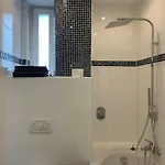 Moderne 4 Mit Bergblick Stadtzentrum Contactless Check-in 아파트 *