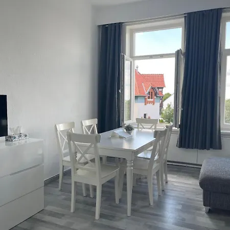 Modern House Gehrden 2 Apartment *