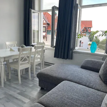 Moderne 4 Mit Bergblick Stadtzentrum Contactless Check-in Apartment Gehrden (Lower-Saxony)