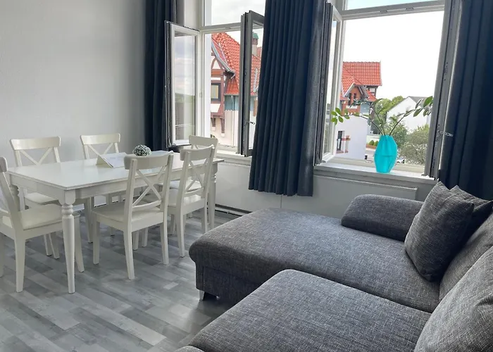 Moderne 4 Mit Bergblick Stadtzentrum Contactless Check-in 아파트 겔든