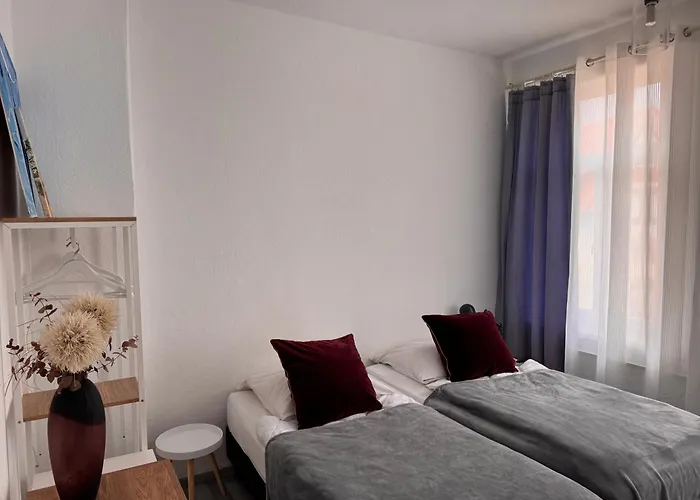 Moderne 4 Mit Bergblick Stadtzentrum Contactless Check-in 겔든